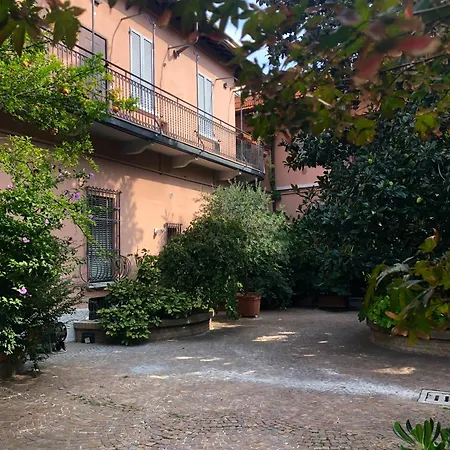 Magnolia House *